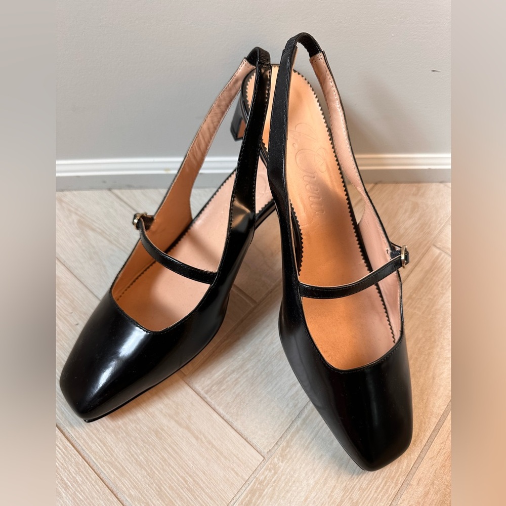 J. Crew Black size 8.5 Mary Jane Heels